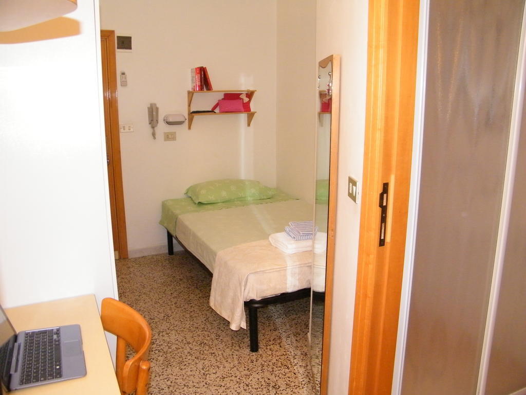 Hotel Nuovo Fiore كاتوليكا الغرفة الصورة