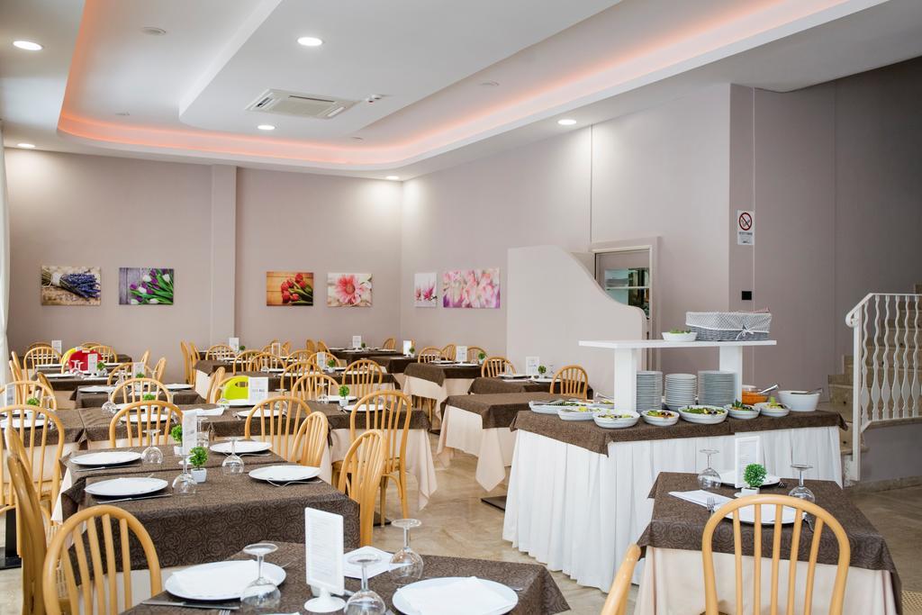 Hotel Nuovo Fiore كاتوليكا المظهر الخارجي الصورة