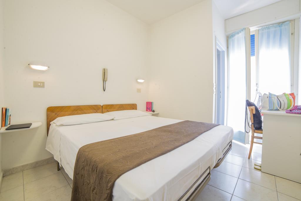 Hotel Nuovo Fiore كاتوليكا المظهر الخارجي الصورة